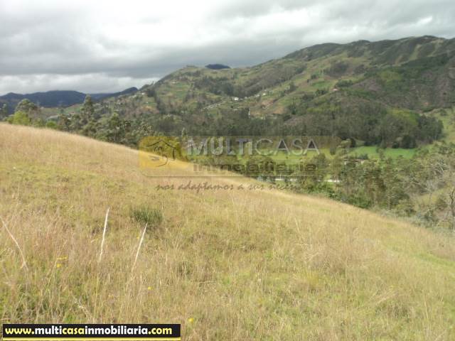 Terreno en Venta a crédito con Servicios básicos sector San Antonio Alto Cumbe - Ecuador
