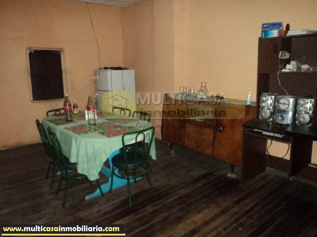 Venta de Casa Antigua a crédito sector Centro de la Ciudad Cuenca - Ecuador