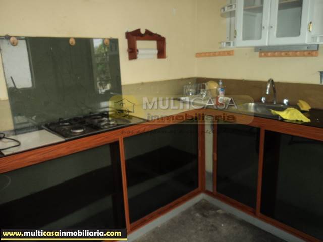 Venta de Hermosa Casa Comercial a crédito sector Totoracocha Cuenca-Ecuador