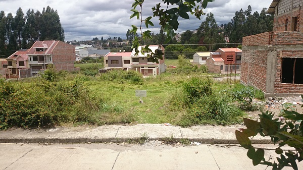 Vendo terreno en la Ciudadela de Colegio de Médicos
