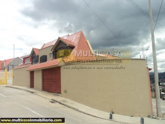 Venta de Hermosa Casa por estrenar a crédito sector La Pencas Cuenca-Ecuador