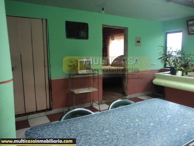 Casa con Terreno en Venta a crédito sector Miraflores Cuenca-Ecuador