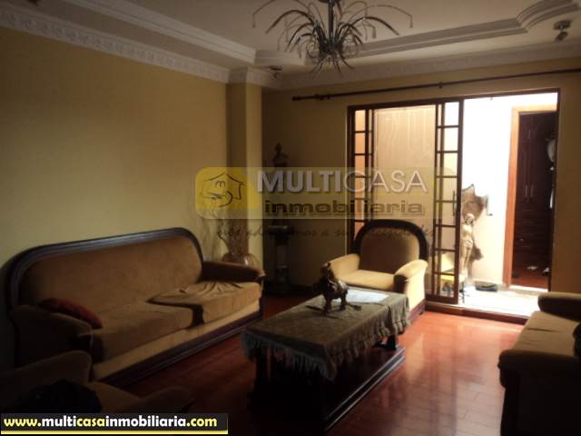 Edificio comercial en Venta a crédito sector Feria Libre Cuenca-Ecuador
