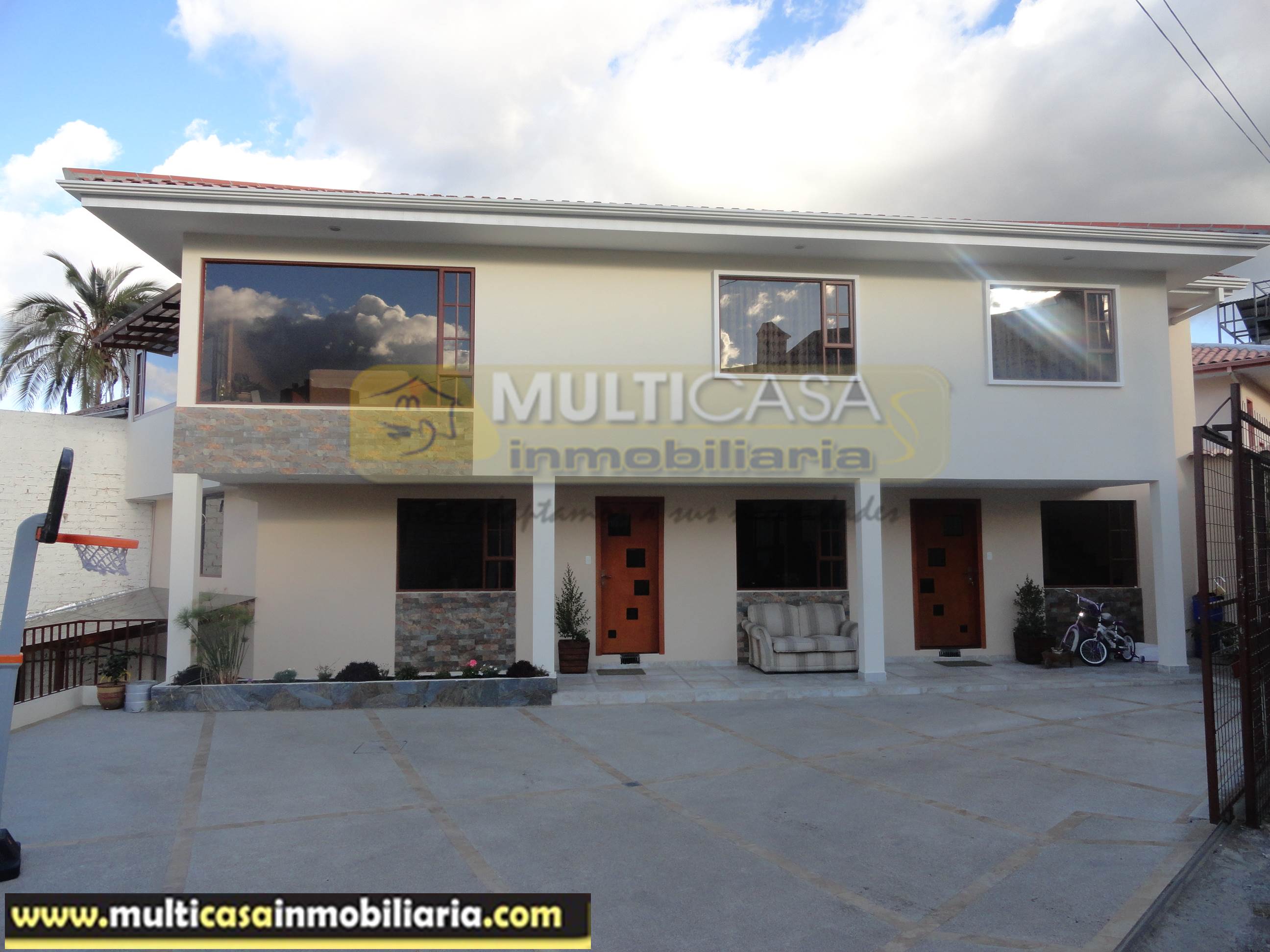 Venta de Hermosa Casa Rentera a crédito sector Colegio La Salle Cuenca-Ecuador