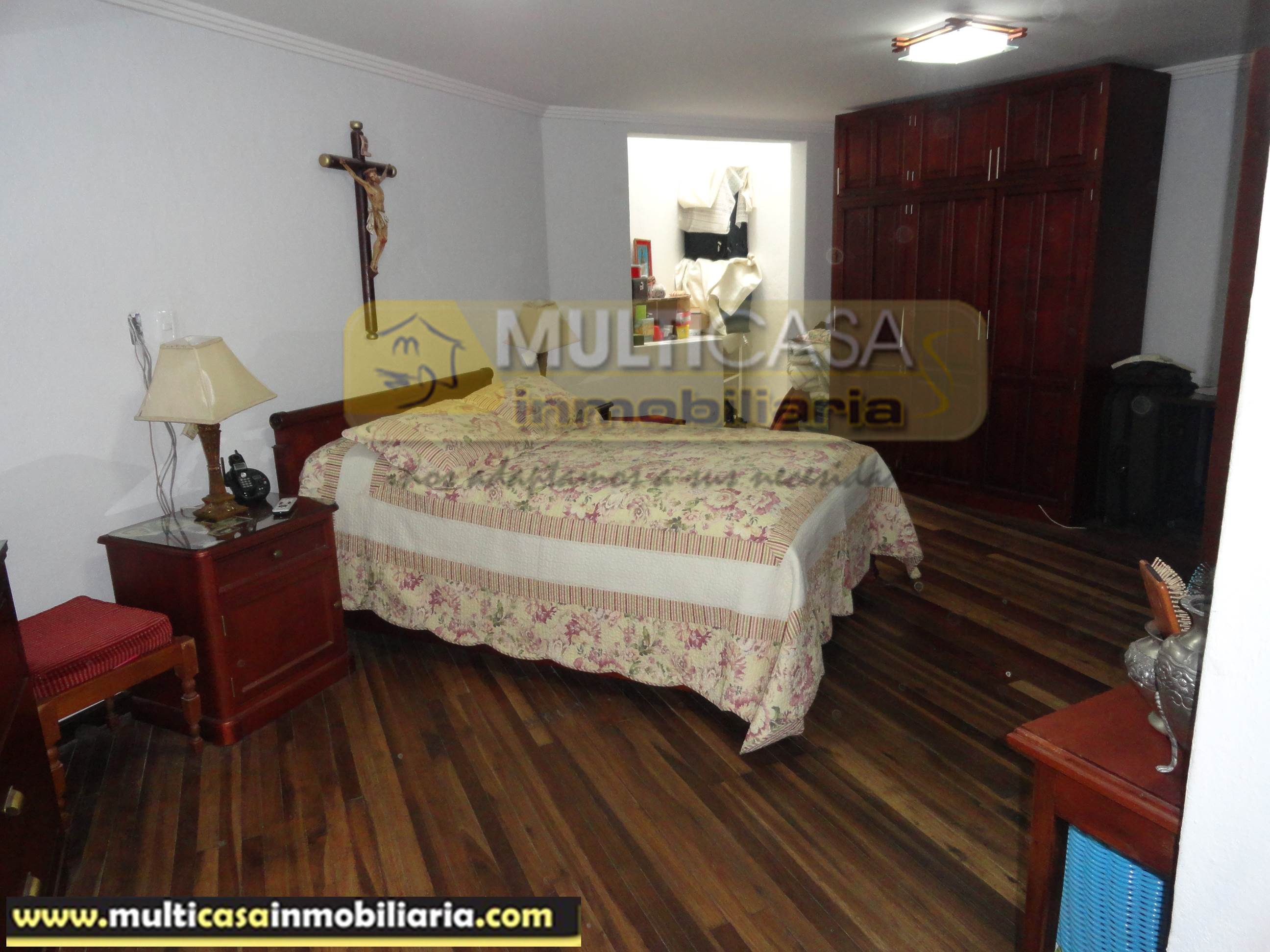 Venta de Hermosa Casa Rentera a crédito sector Colegio La Salle Cuenca-Ecuador
