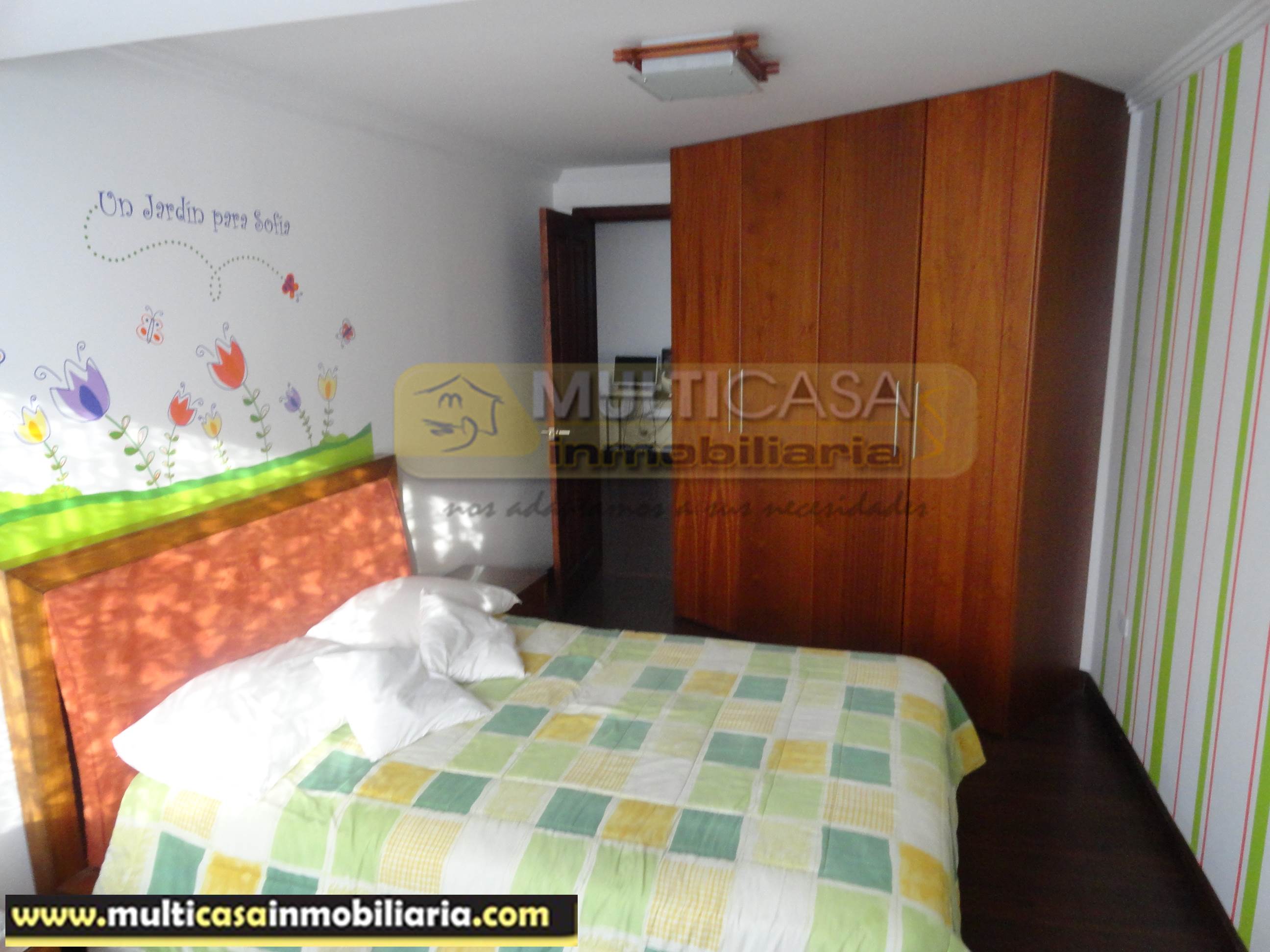 Venta de Hermosa Casa Rentera a crédito sector Colegio La Salle Cuenca-Ecuador
