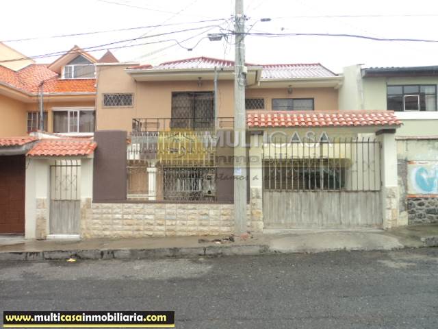 Casa Rentera en Venta con mini departamento, local comercial Sector Totoracocha Cuenca-Ecuador