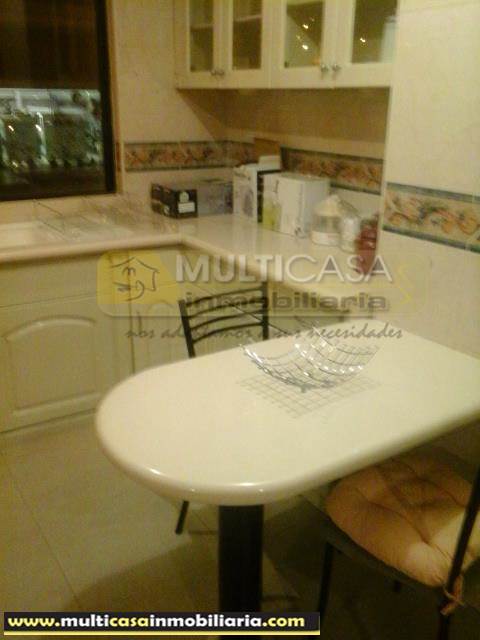 Arriendo de Hermoso Departamento sector Av. Ordoñez Lazo Cuenca - Ecuador