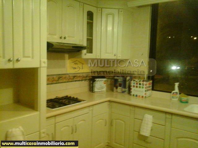 Arriendo de Hermoso Departamento sector Av. Ordoñez Lazo Cuenca - Ecuador