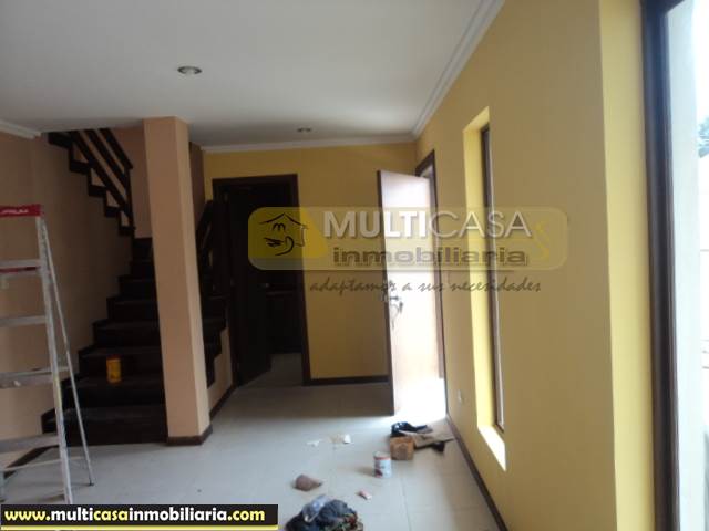 Villa en Venta a Crédito por estrenar sector Ciudadela de Médicos Cuenca-Ecuador
