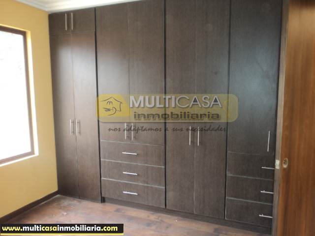 Villa en Venta a Crédito por estrenar sector Ciudadela de Médicos Cuenca-Ecuador