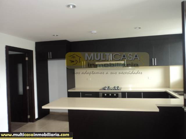 Departamento en Venta por estrenar a Crédito sector Av. Primero de Mayo Cuenca - Ecuador