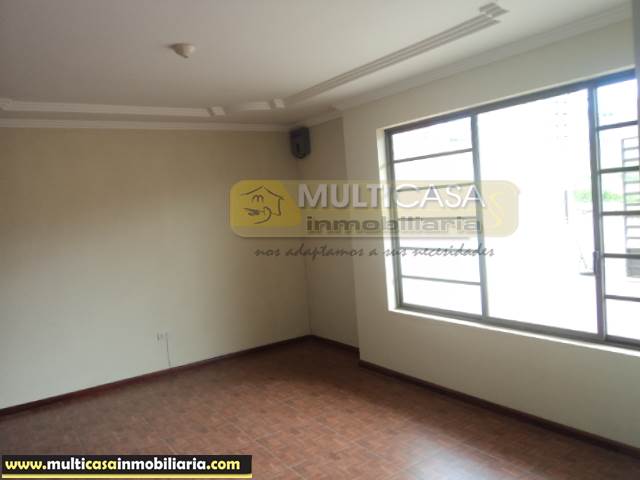 Venta de Hermosa Casa por estrenar a crédito sector Gran Manzana Cuenca-Ecuador