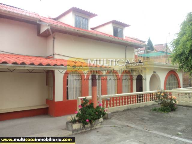 Venta de Hermosa Casa rentera con un mini departamento a crédito sector Uncovia Cuenca-Ecuador