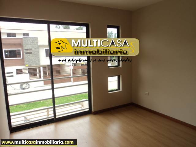 Venta de Hermosa Casa por estrenar a crédito sector Colegio de Arquitectos Cuenca-Ecuador