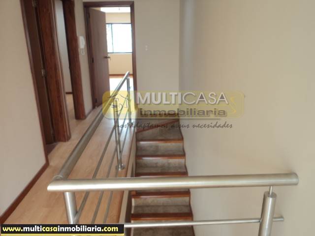 Venta de Hermosa Casa por estrenar a crédito sector Colegio de Arquitectos Cuenca-Ecuador