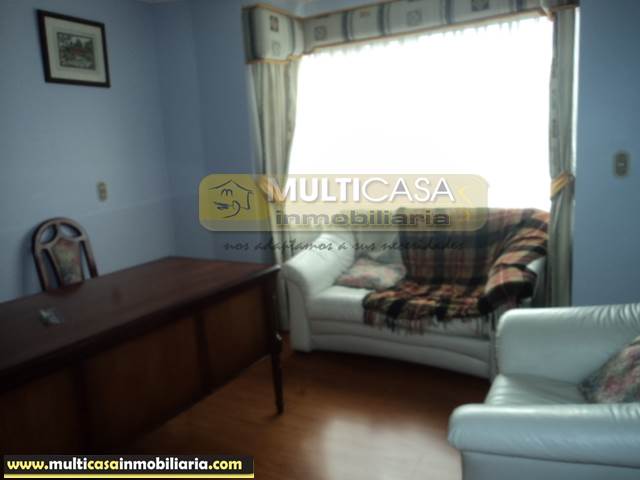 Venta de Hermosa Casa en Urbanización a crédito sector Av. 12 de Octubre Cuenca-Ecuador
