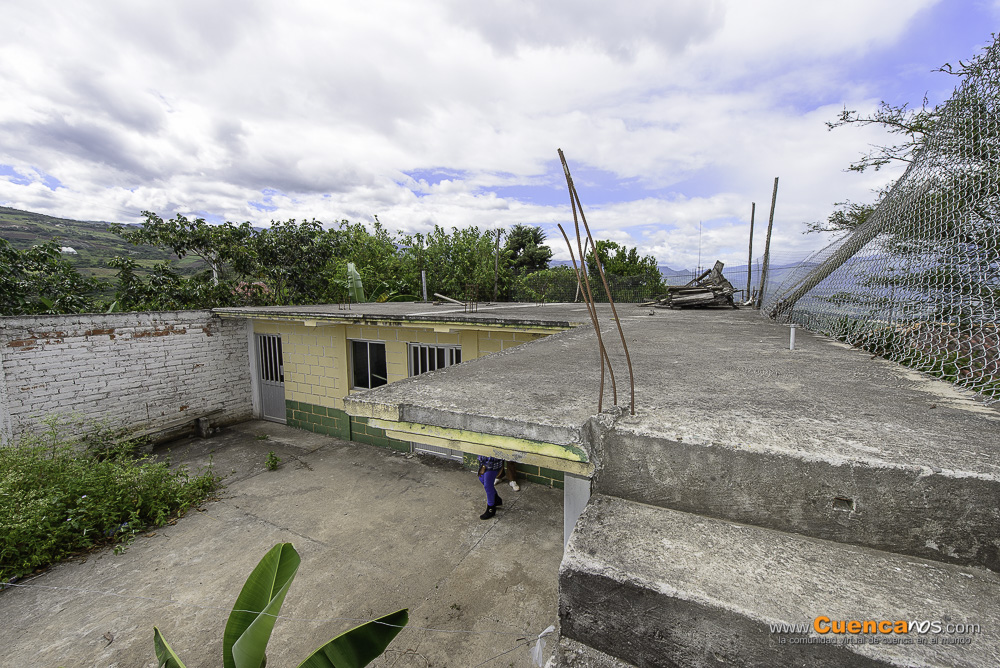 Vendo Casa y Terreno en Santa Isabel