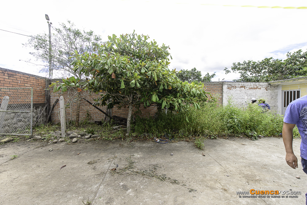 Vendo Casa y Terreno en Santa Isabel