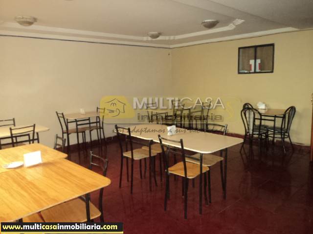 Casa Comercial en Venta a Crédito de Dos Departamentos sector Av. Primero de Mayo Cuenca-Ecuador