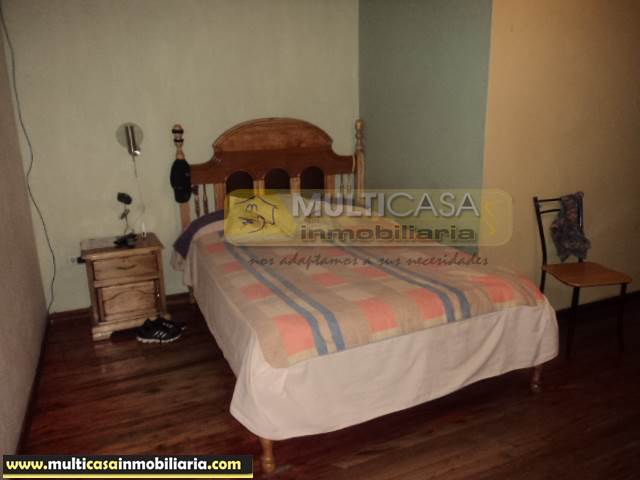 Casa Comercial en Venta a Crédito de Dos Departamentos sector Av. Primero de Mayo Cuenca-Ecuador