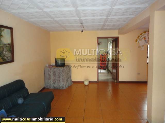 Venta de Hermosa Casa a crédito sector Cdla. Juan Pablo Segundo Cuenca-Ecuador