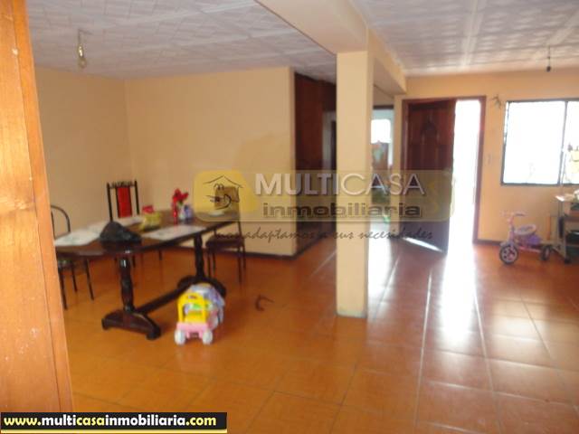 Venta de Hermosa Casa a crédito sector Cdla. Juan Pablo Segundo Cuenca-Ecuador
