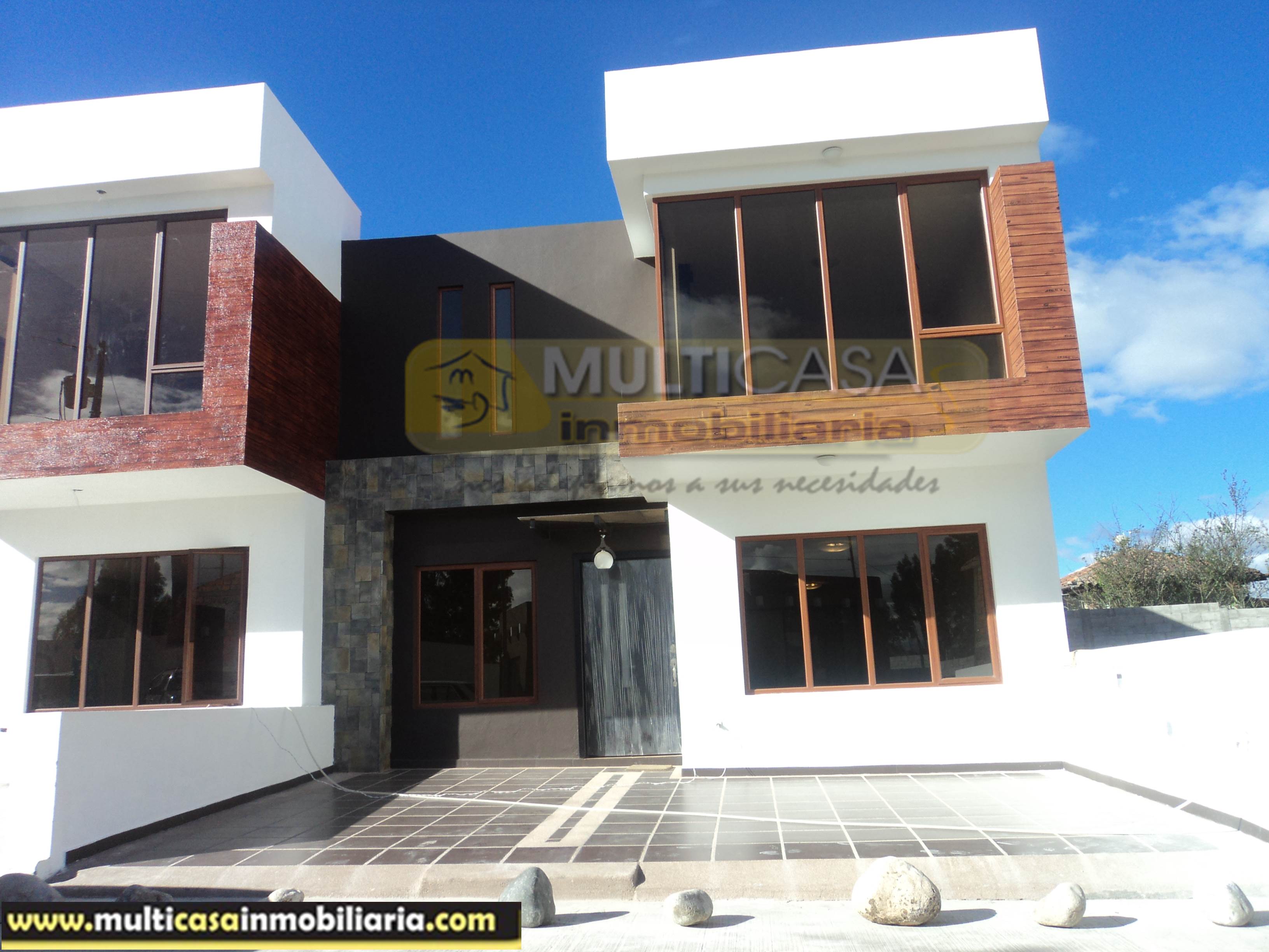 Venta de Hermosa Casa en Condominio por estrenar a crédito sector Ricaurte  Cuenca-Ecuador