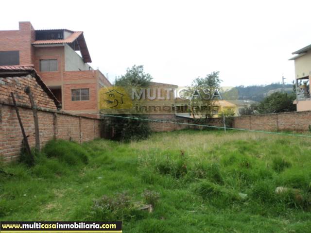 Casa con Terreno en Venta a Crédito con Línea de Fábrica sector Don Bosco Cuenca-Ecuador