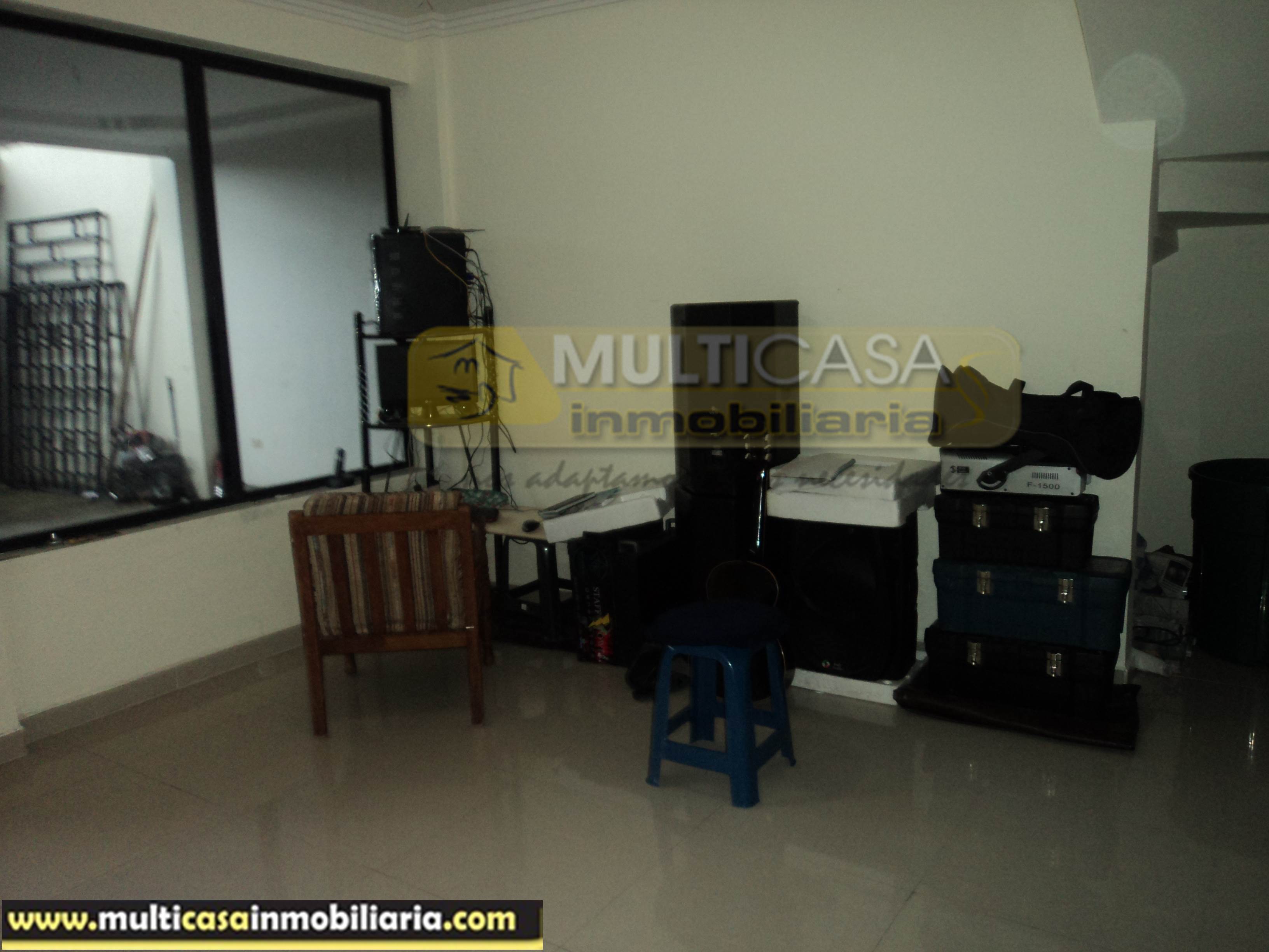 Venta de Hermosa Casa Rentera por estrenar a crédito sector Feria Libre Cuenca-Ecuador