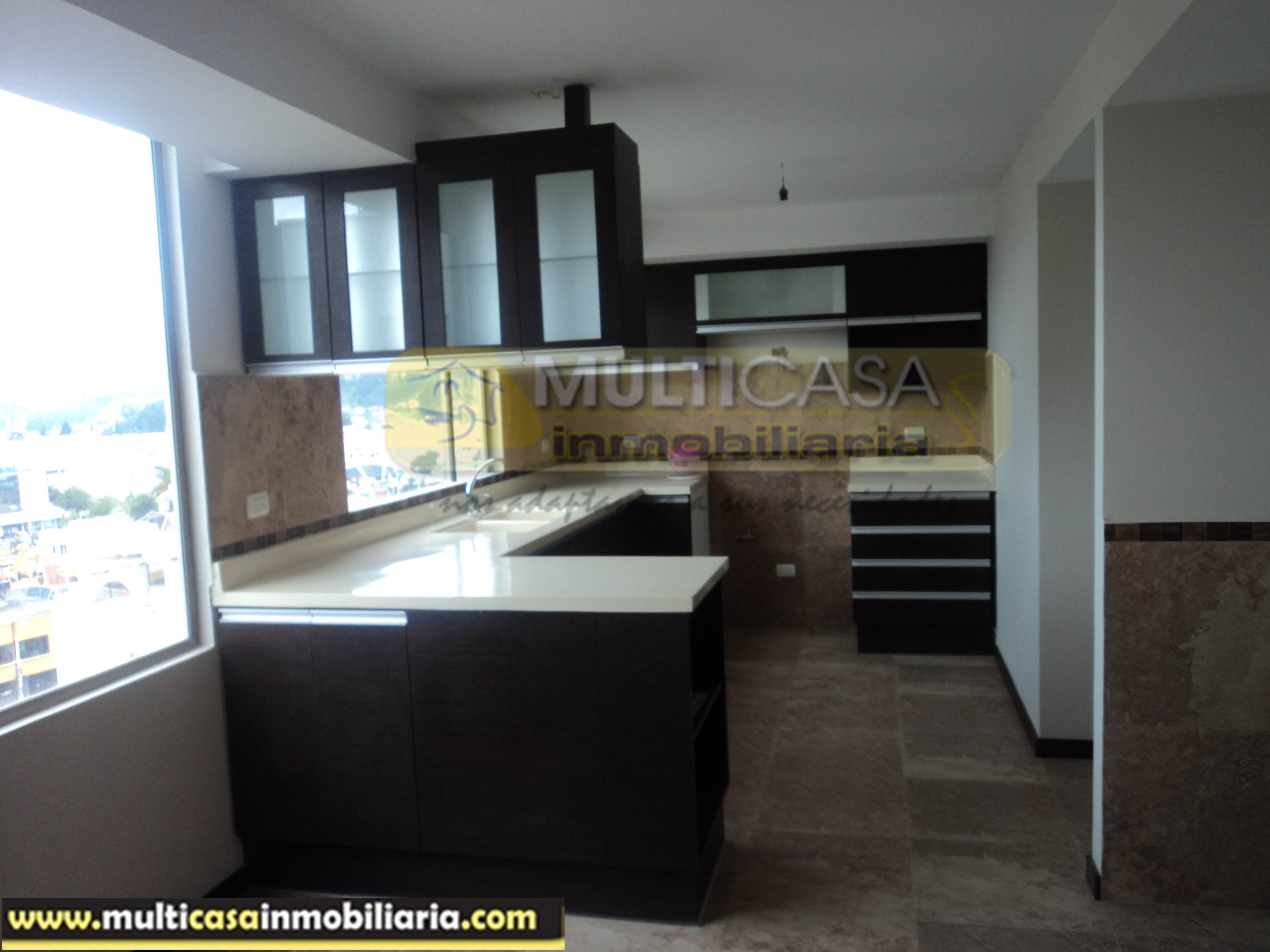 Venta de Hermoso Penthouse a crédito sector Diario El Mercurio Cuenca - Ecuador