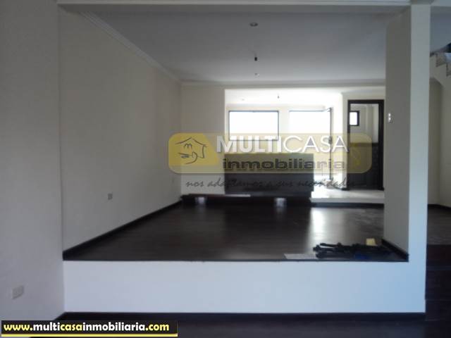 Villa por estrenar en Venta a Crédito sector Oro Verde Cuenca-Ecuador