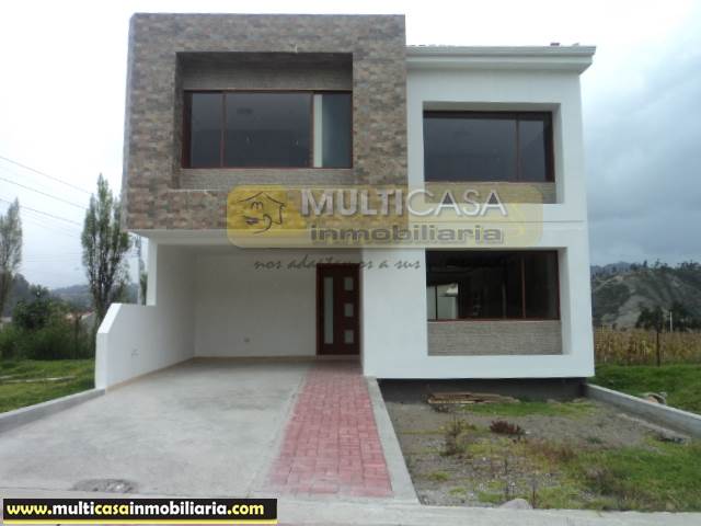 Casa en Venta a Crédito en Condominio Privado Sector Ricaurte-Molinopamba Cuenca-Ecuador