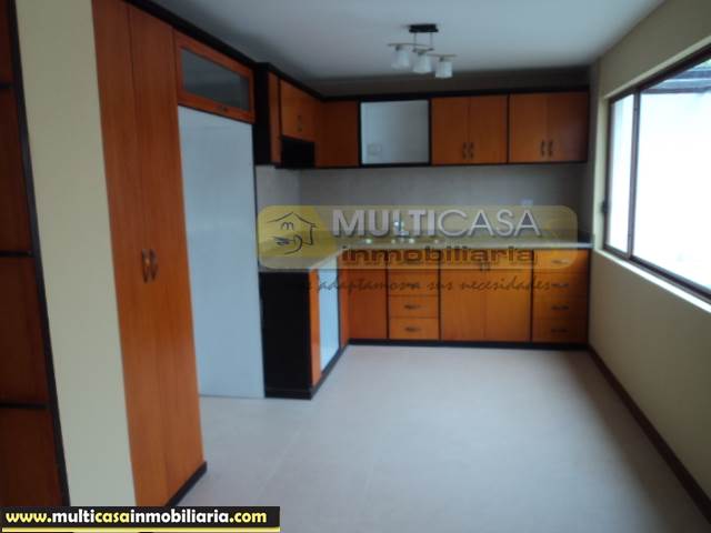 Casa en Venta a Crédito en Condominio Privado Sector Ricaurte-Molinopamba Cuenca-Ecuador