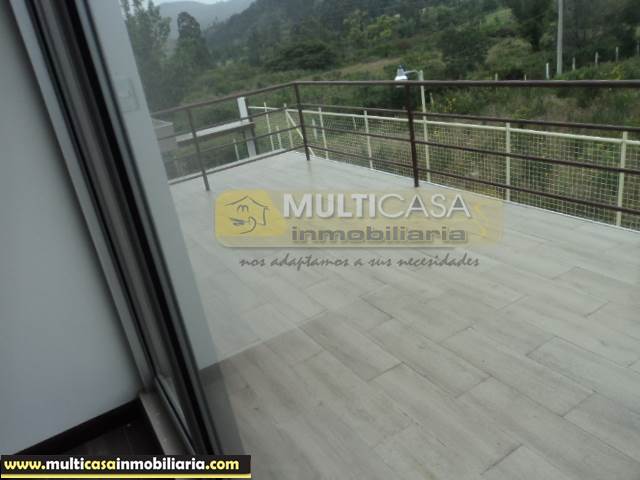 Casa en Venta a Crédito en condominio Sector Challuabamba Cuenca-Ecuador