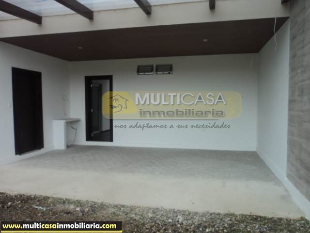 Casa en Venta a Crédito en condominio Sector Challuabamba Cuenca-Ecuador