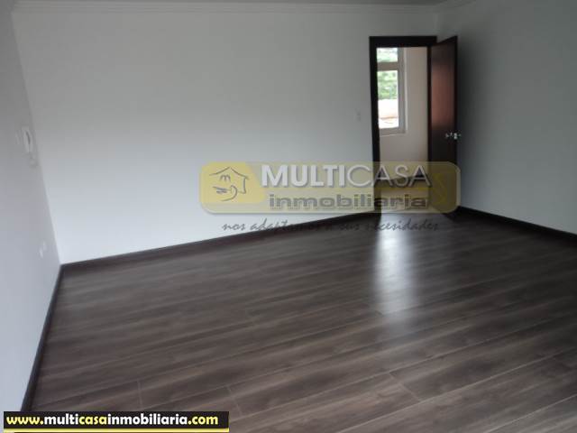 Casa en Venta a Crédito en condominio Sector Challuabamba Cuenca-Ecuador