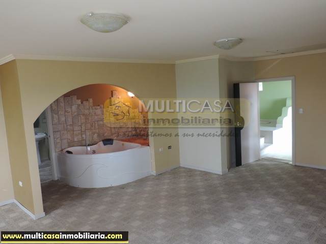 Arriendo Villa de Lujo Sector San Joaquín Cuenca-Ecuador