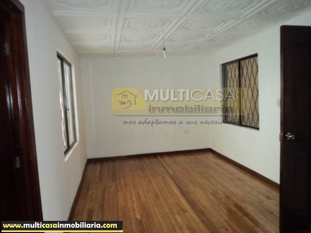 Casa Comercial en Venta a Crédito Sector Feria Libre Cuenca-Ecuador