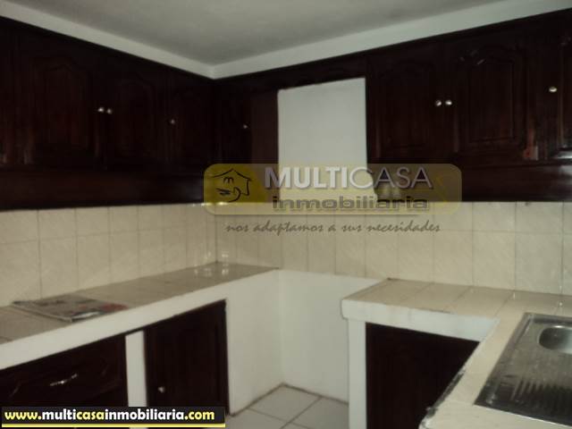 Casa de dos Departamentos en Venta a Crédito Sector Feria Libre Cuenca-Ecuador