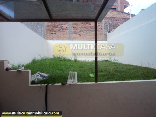Venta de Hermosa Casa a crédito sector Colegio Borja Cuenca-Ecuador