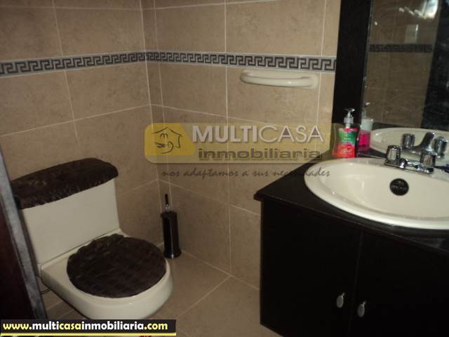 Venta de Hermosa Casa a crédito sector Colegio Borja Cuenca-Ecuador