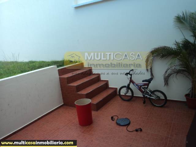 Venta de Hermosa Casa a crédito sector Colegio Borja Cuenca-Ecuador