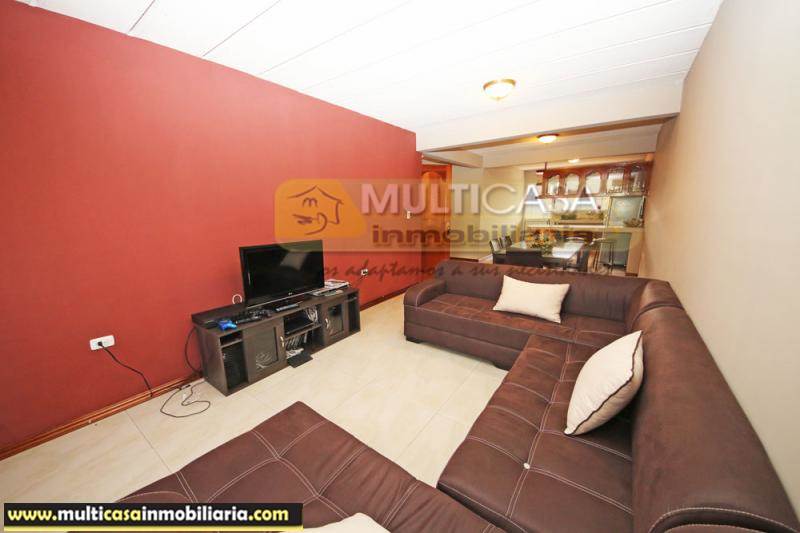 Casa Comercial en Venta a Crédito Sector Gran Manzana Cuenca-Ecuador