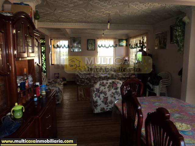 Casa Rentera en Venta dos mini departamentos, local comercial Sector Narancay Bajo Cuenca-Ecuador