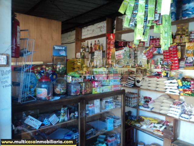 Casa Rentera en Venta dos mini departamentos, local comercial Sector Narancay Bajo Cuenca-Ecuador