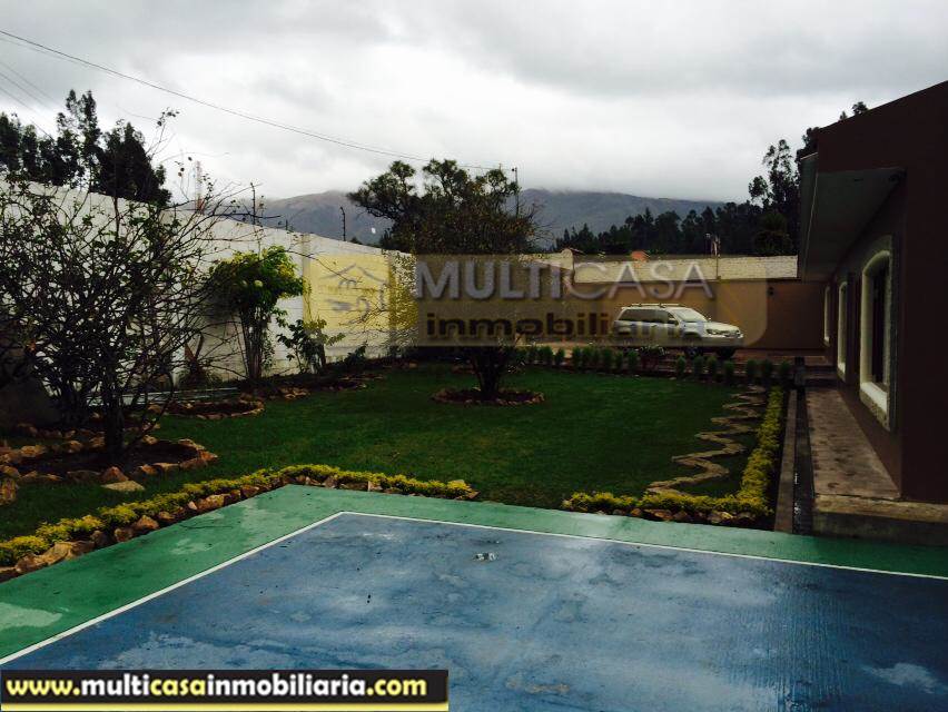 Casa en Venta a Crédito de Lujo Sector Ordoñez Lazo Cuenca-Ecuador
