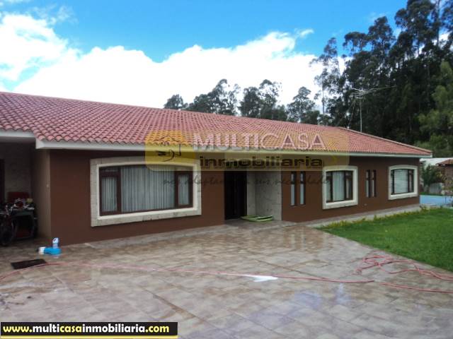 Casa en Venta a Crédito de Lujo Sector Ordoñez Lazo Cuenca-Ecuador