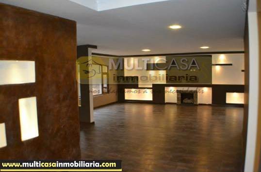Casa en Venta a Crédito de Lujo Sector Ordoñez Lazo Cuenca-Ecuador