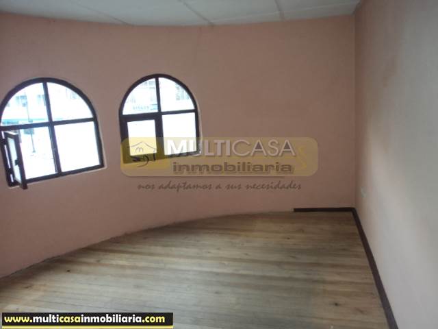Casa Rentera en Venta a Crédito Sector Centro de la Ciudad Cuenca-Ecuador
